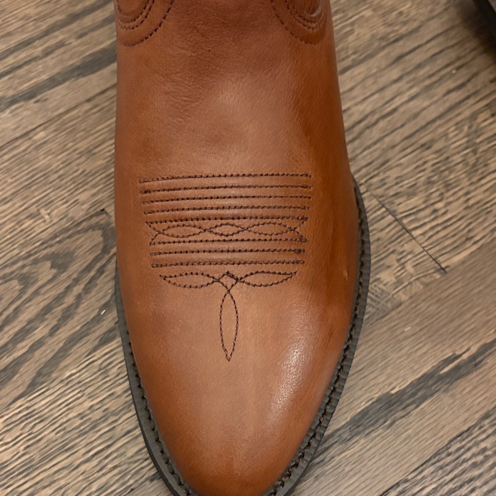 Men’s size 9 Ariat Tan Leather Cowboy Boots-NEW! - Picture 8 of 8